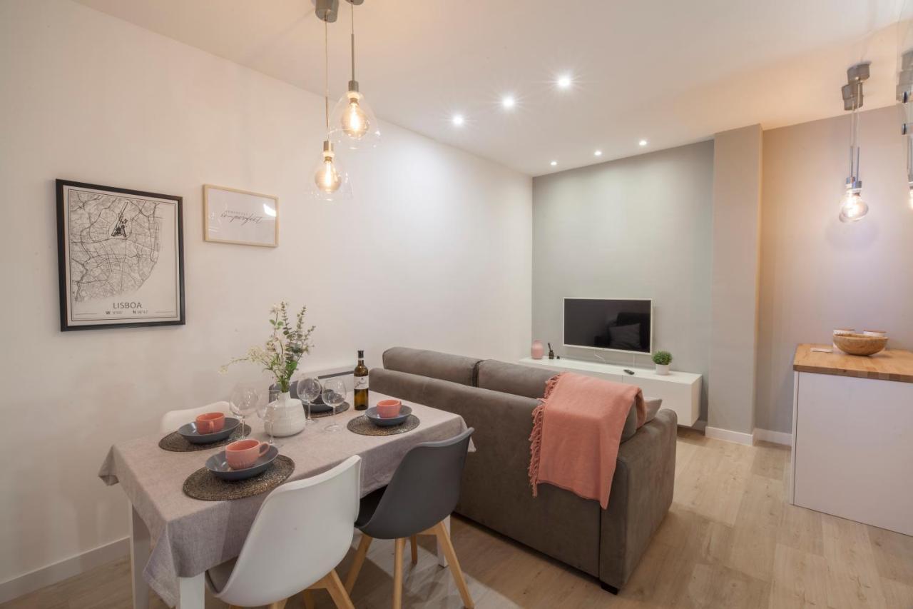El Apartamento De Rosi เซบีญา ภายนอก รูปภาพ